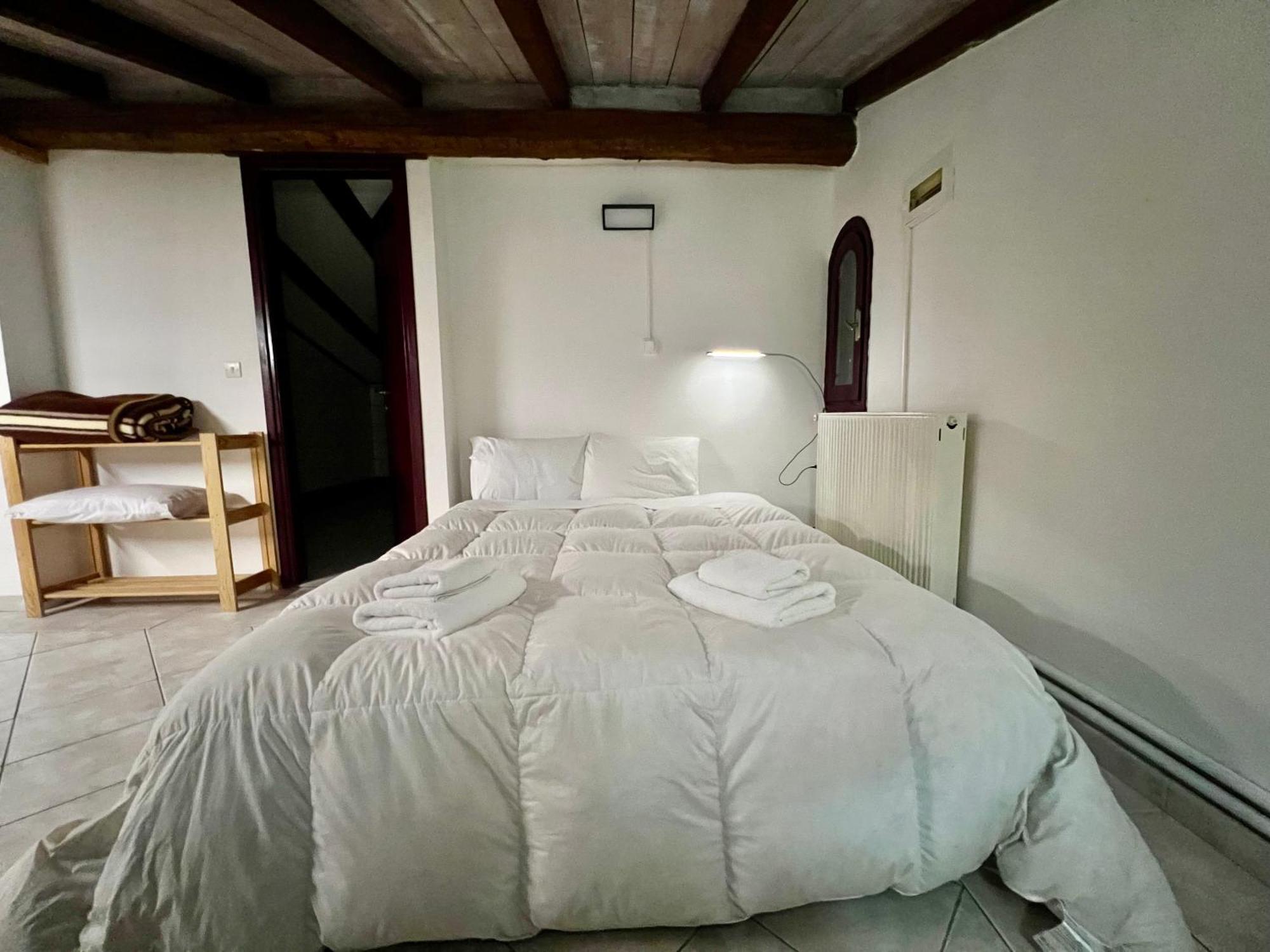 Σοφιτα Ξυλο Μεταλο Γυαλι Apartment Alykes Potamou Bagian luar foto